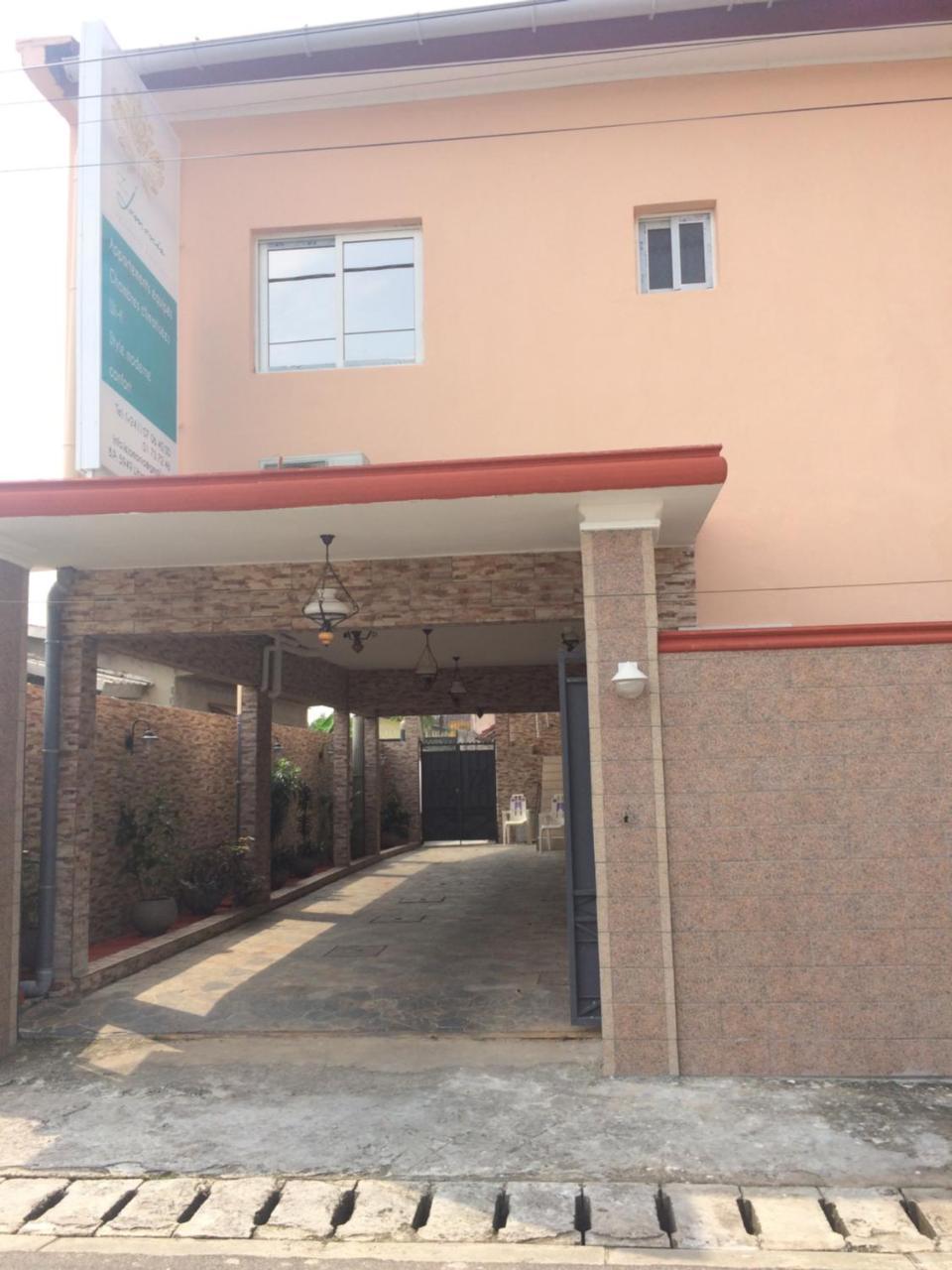 Résidence Hôtelière Le Jomonia Libreville Extérieur photo